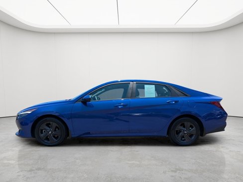 Used 2021 Hyundai Elantra SEL w/ Convenience Package image 5
