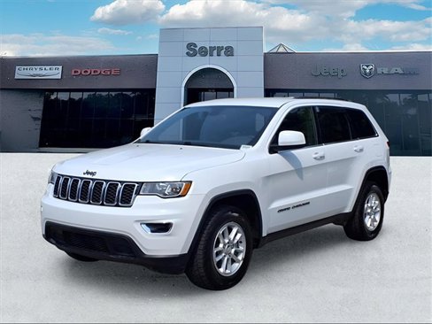 Used 2018 Jeep Grand Cherokee Laredo image 3