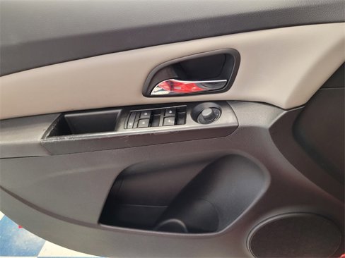 Used 2014 Chevrolet Cruze LS image 23