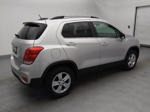 Used 2019 Chevrolet Trax LT w/ LT Convenience Package image 10