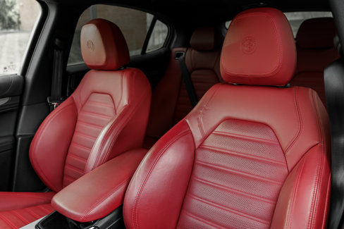 Used 2024 Alfa Romeo Stelvio Veloce image 21