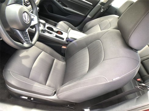 Used 2023 Nissan Altima 2.5 SV image 11