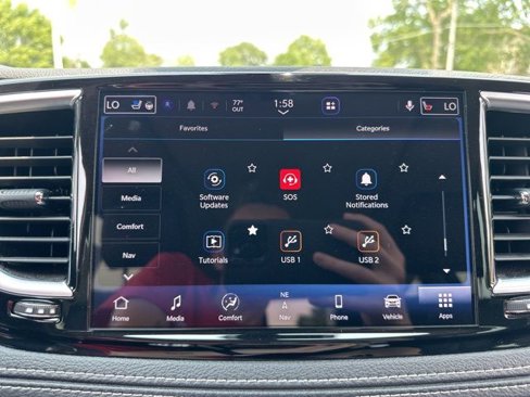 Used 2023 Chrysler Pacifica Limited image 48