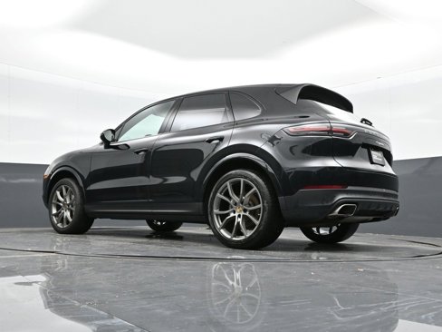 Certified 2023 Porsche Cayenne image 40