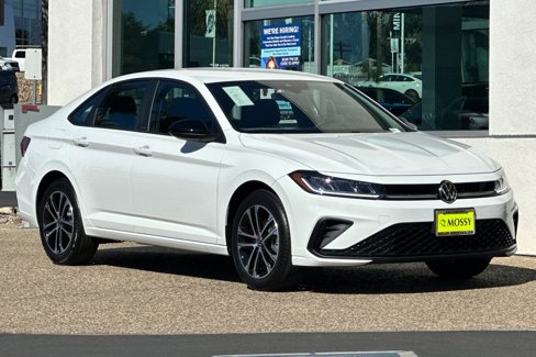 New 2025 Volkswagen Jetta Sport image 2