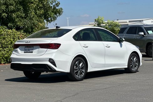 Used 2023 Kia Forte LXS image 4