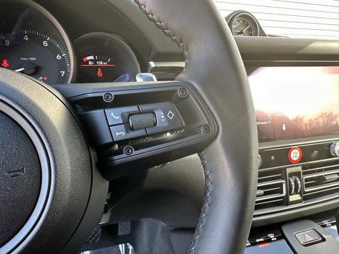 Used 2024 Porsche Macan image 14