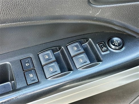 Used 2018 Chevrolet Colorado LT image 17