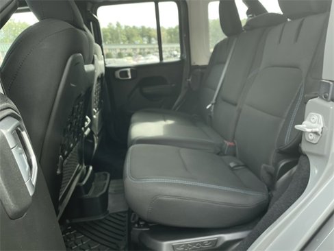 Used 2022 Jeep Wrangler Unlimited Rubicon 4xe w/ Cold Weather Group image 34