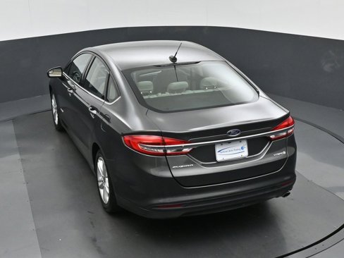 Used 2018 Ford Fusion S image 53