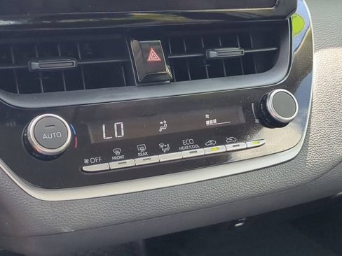 Used 2024 Toyota Corolla LE image 28