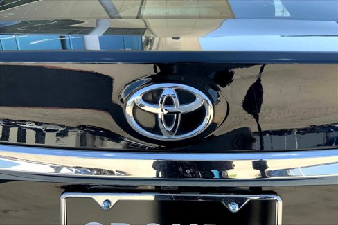 Used 2017 Toyota Avalon XLE image 9
