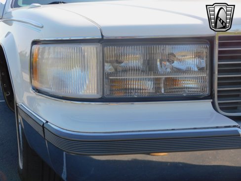 Used 1995 Cadillac Fleetwood Brougham image 10