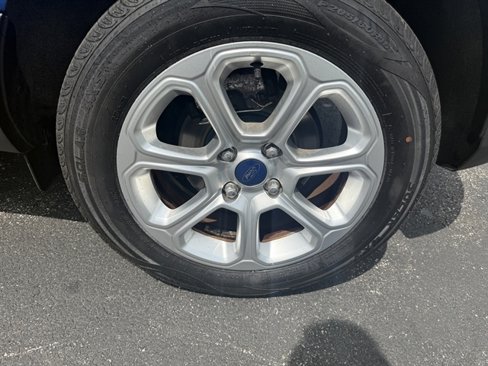 Used 2018 Ford EcoSport SE image 15