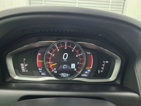 Used 2015 Volvo XC60 T6 image 29