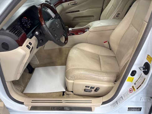 Used 2012 Lexus LS 460 AWD image 30