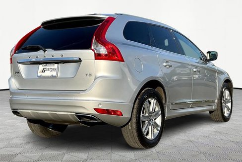 Used 2017 Volvo XC60 T5 Inscription w/ Preferred Option Package image 5