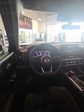 Used 2022 Nissan Pathfinder SV image 21