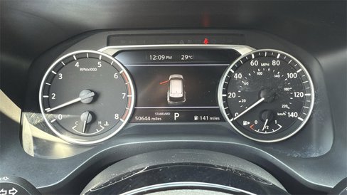 Used 2023 Nissan Rogue SV image 12