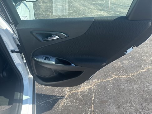 Used 2024 Chevrolet Malibu LT image 14
