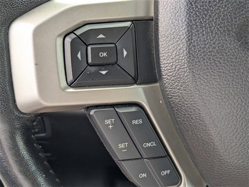 Used 2020 Ford F150 Lariat image 23