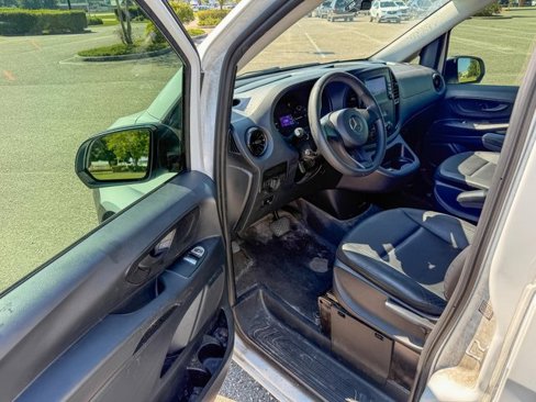 Used 2022 Mercedes-Benz Metris image 13