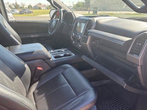 Used 2019 Ford Expedition XLT w/ Equipment Group 202A image 30