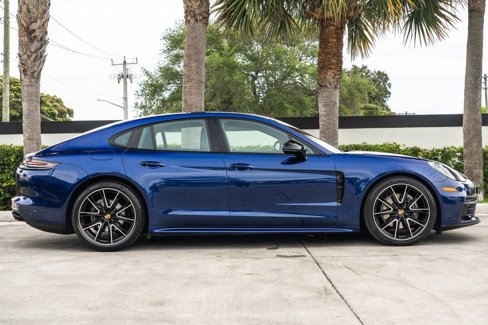 Used 2020 Porsche Panamera image 9