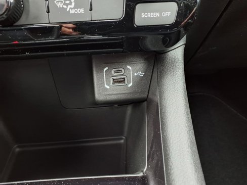 New 2025 Jeep Compass Latitude image 19