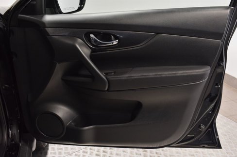 Used 2017 Nissan Rogue S image 33