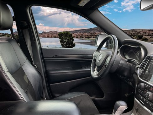 Used 2019 Jeep Grand Cherokee Altitude image 13