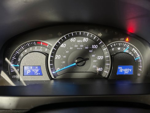 Used 2015 Toyota Camry LE image 15