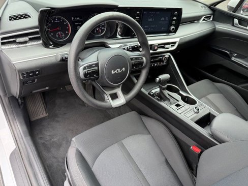 Used 2023 Kia K5 LXS image 13