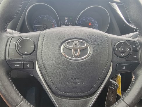 Used 2017 Toyota Corolla iM image 30