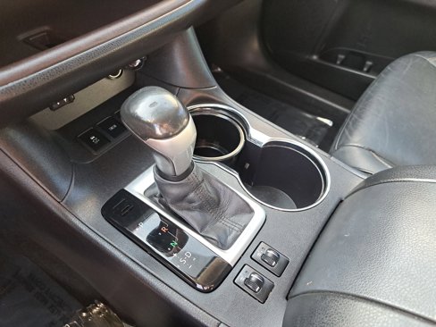 Used 2015 Toyota Highlander XLE image 29