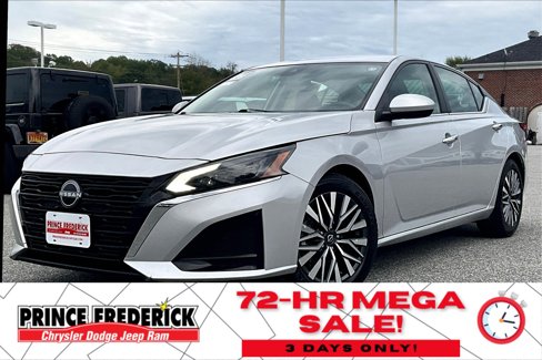 Used 2023 Nissan Altima 2.5 SV image 3
