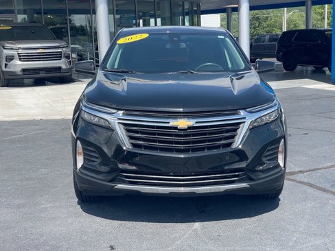 Used 2022 Chevrolet Equinox LT image 2