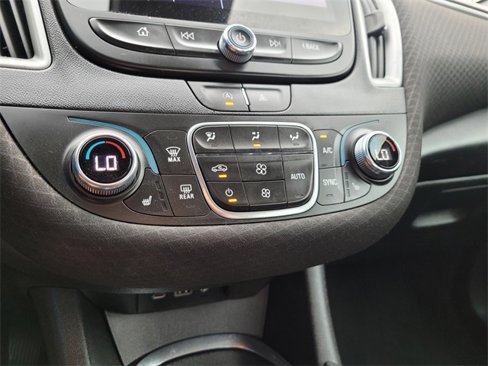 Used 2023 Chevrolet Malibu LT image 22