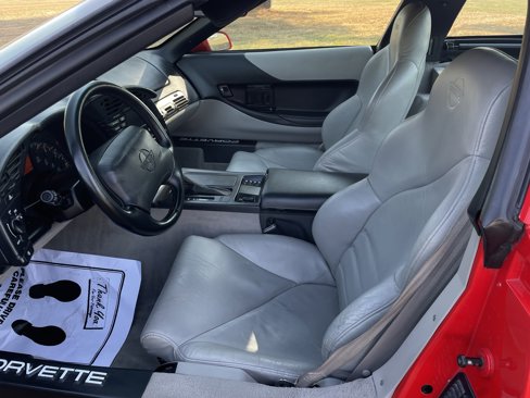 Used 1994 Chevrolet Corvette Coupe image 11