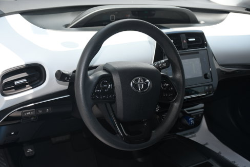 Used 2019 Toyota Prius LE image 8