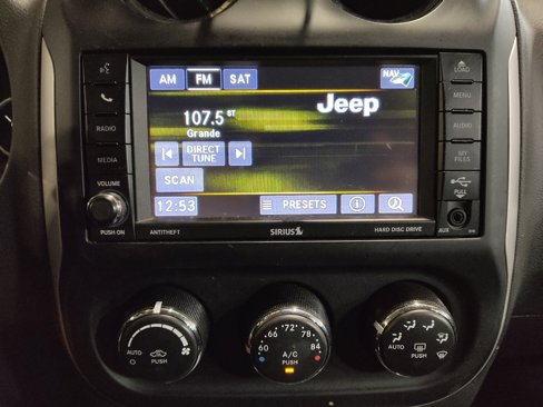 Used 2017 Jeep Compass High Altitude image 25