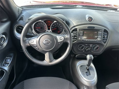 Used 2015 Nissan Juke S image 10