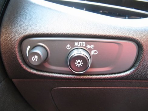 Used 2024 Chevrolet Malibu LT image 15