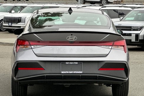 New 2025 Hyundai Elantra Sport image 5