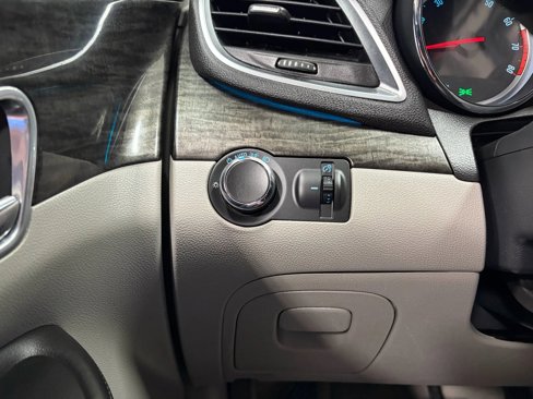 Used 2016 Buick Encore FWD image 37
