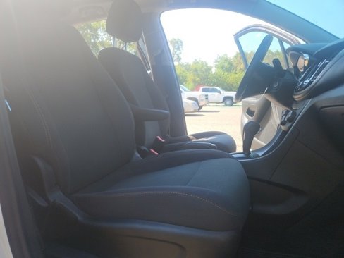 Used 2019 Chevrolet Trax LS w/ Tint and Cruise Package image 18