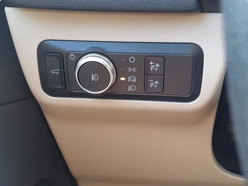 Used 2020 Ford Escape SEL image 21