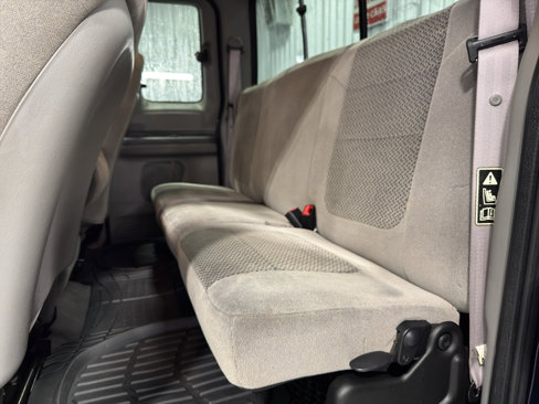 Used 2001 Ford F250 XLT image 5