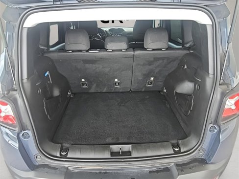 Used 2022 Jeep Renegade Latitude image 24