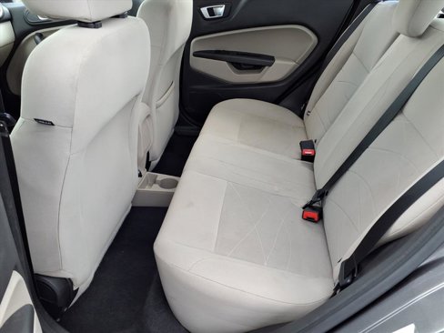 Used 2014 Ford Fiesta SE image 21